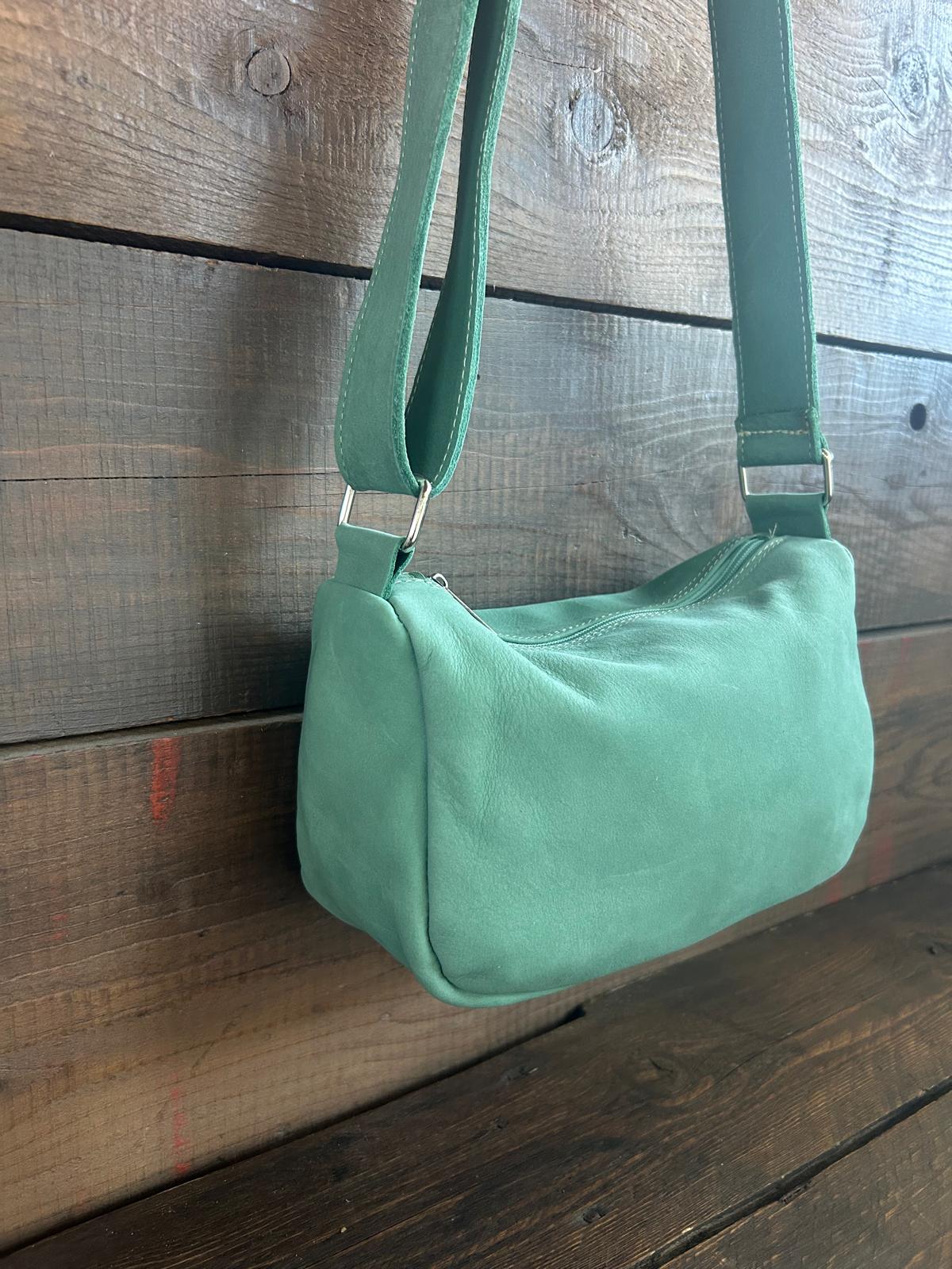 Carlotta - la nostra tracolla mezza luna - col. Turquoise