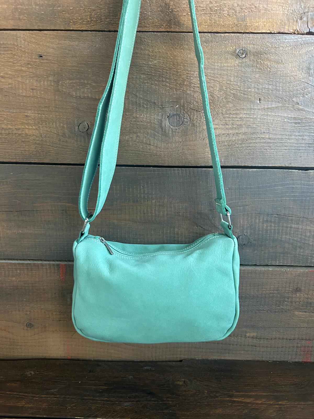 Carlotta - la nostra tracolla mezza luna - col. Turquoise