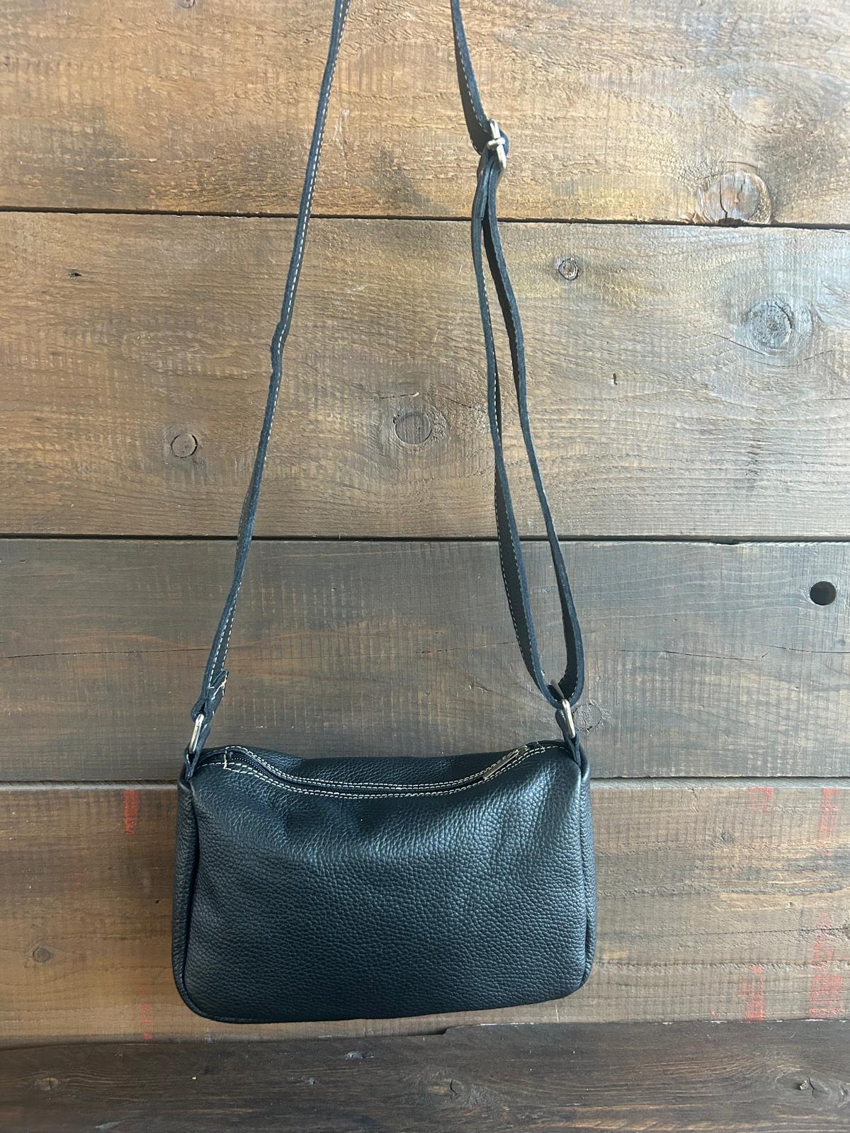 Carlotta - la nostra tracolla mezza luna - col. Black