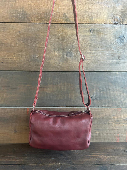 Carlotta - la nostra tracolla mezza luna - col. Maroon