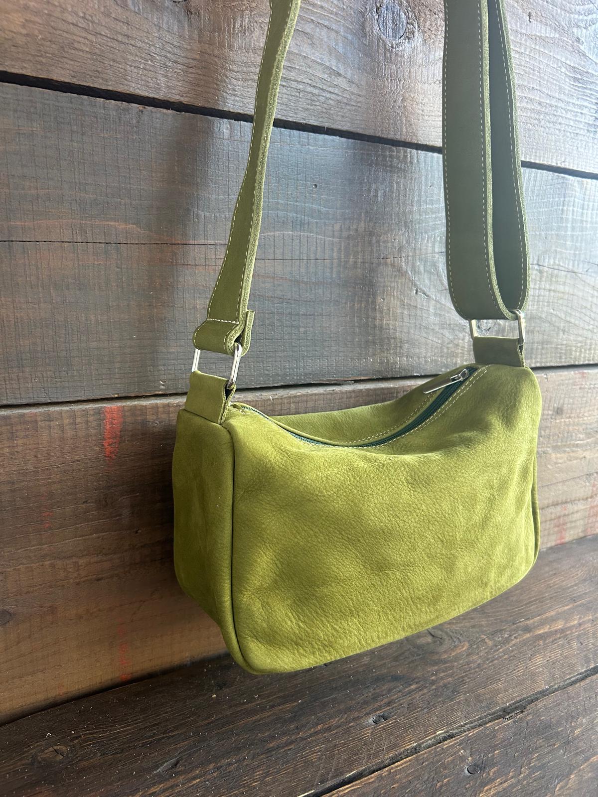 Carlotta - la nostra tracolla mezza luna - col. Khaki Green